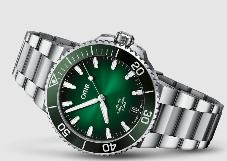 Review Oris AQUIS DATE CALIBRE 400 Replica Watch 01 400 7769 4157-07 8 22 09PEB